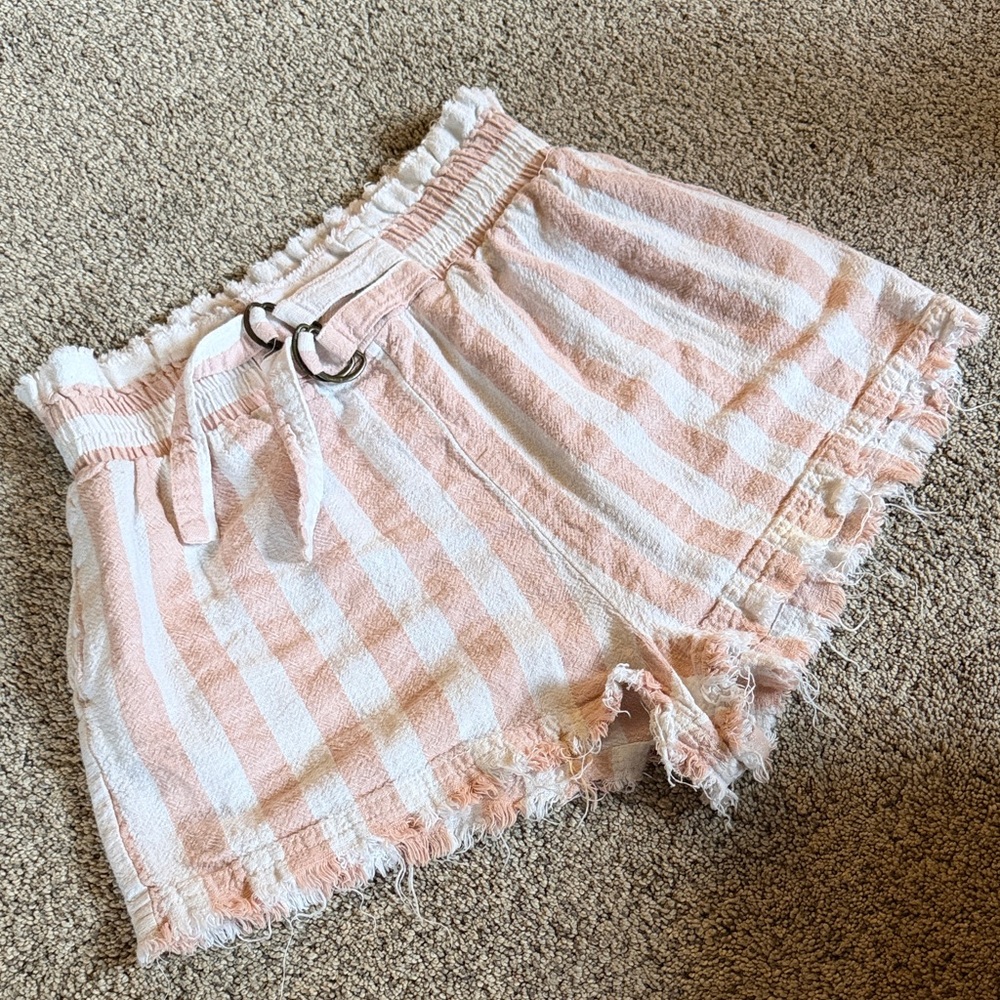 Umgee striped pink and white shorts size small